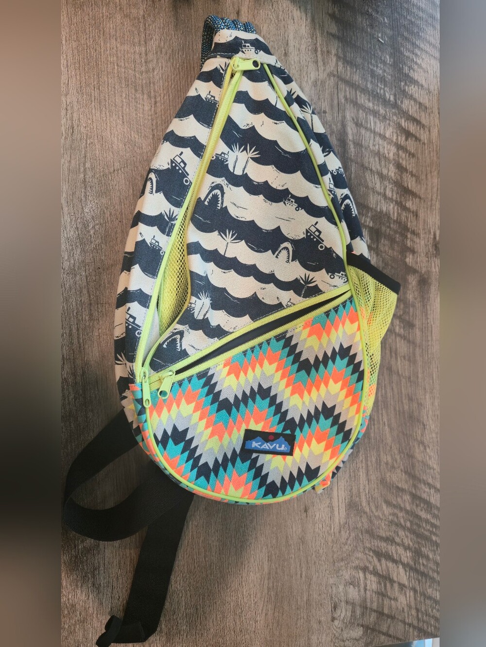 Kavu Neon Chevron & Navy Wave Sling Pack